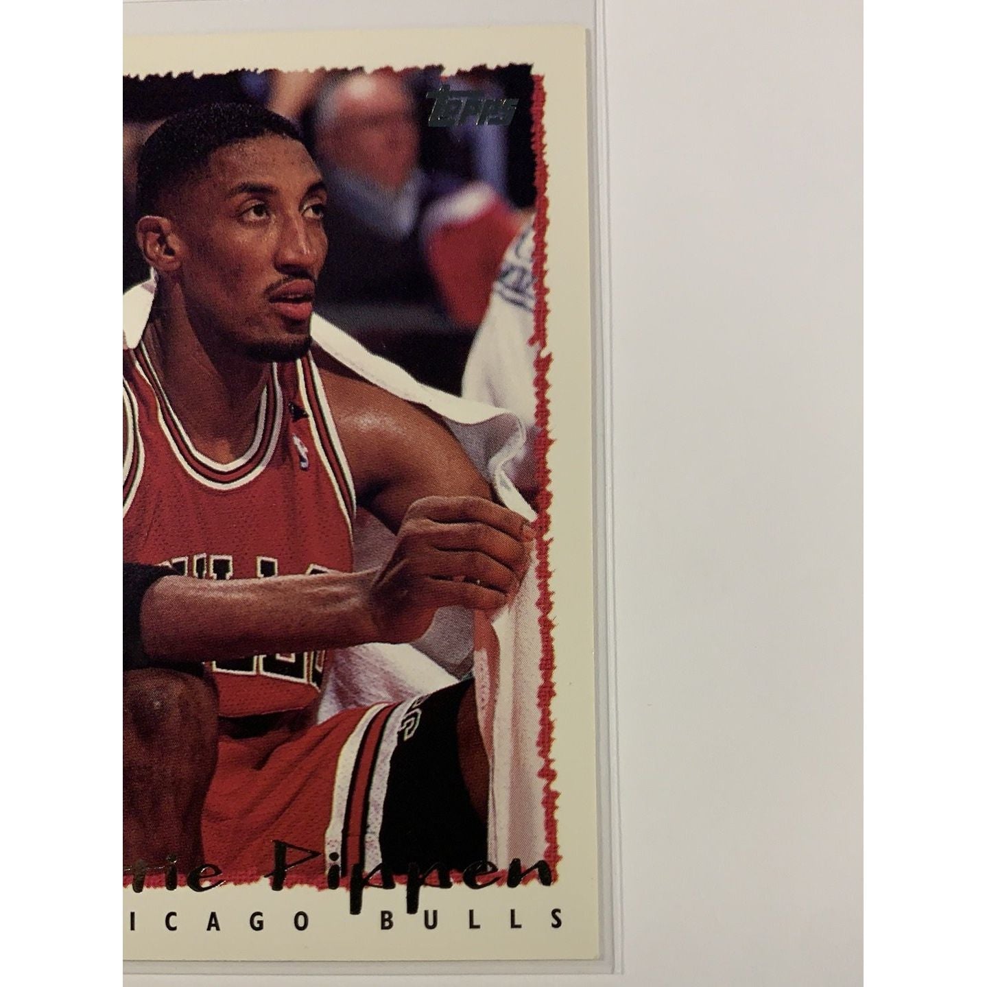  1994-95 Topps Scottie Pippen Base #29  Local Legends Cards & Collectibles