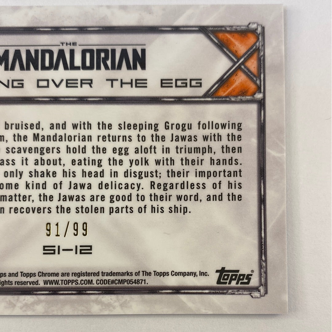 Topps Chrome The Mandalorian Handing Over the Egg Blue Refactor /99