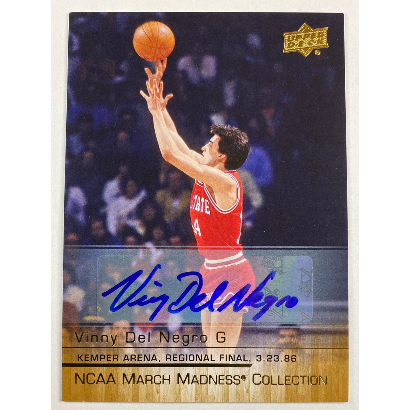 2014-15 NCAA March Madness Vinny Del Negro Finals Auto