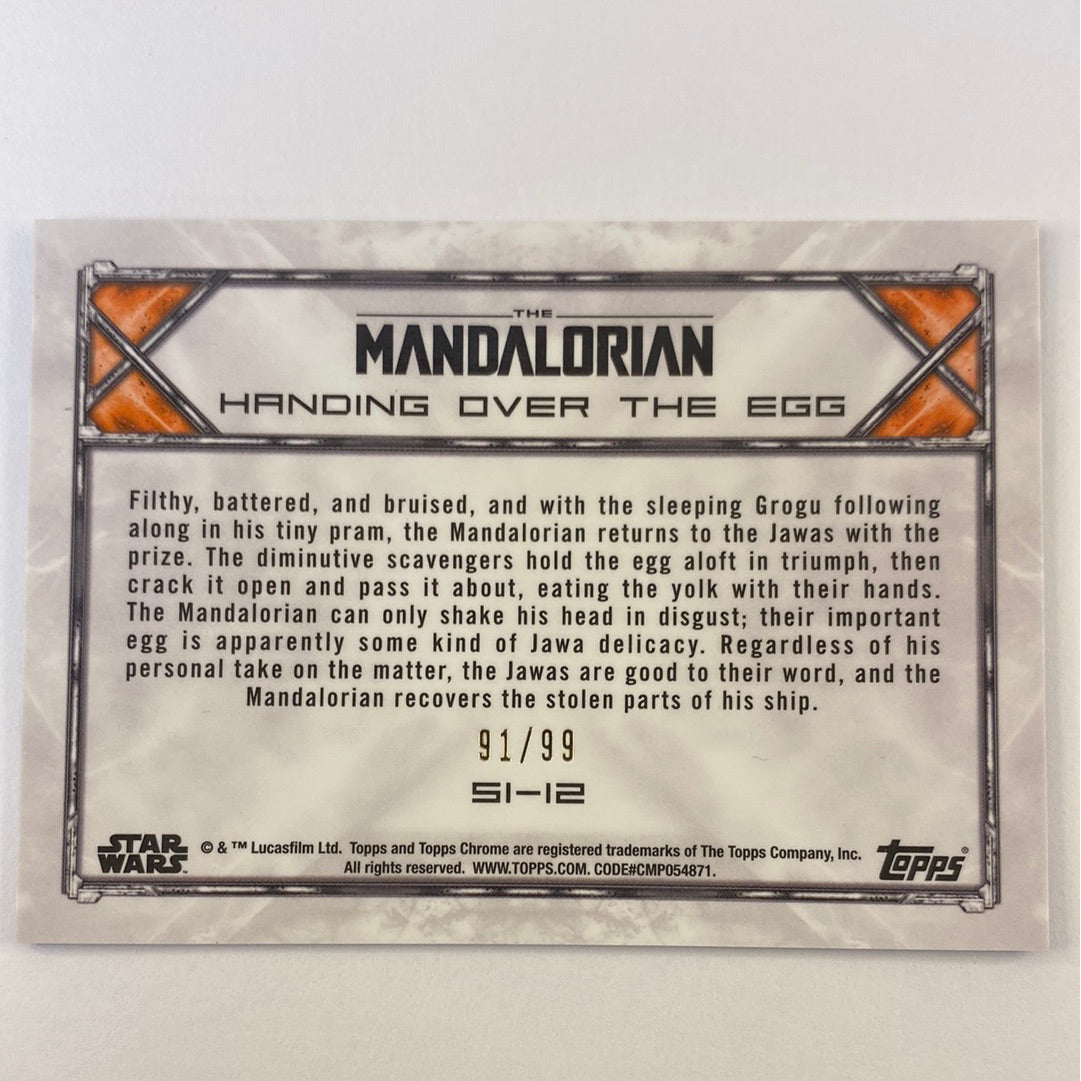 Topps Chrome The Mandalorian Handing Over the Egg Blue Refactor /99