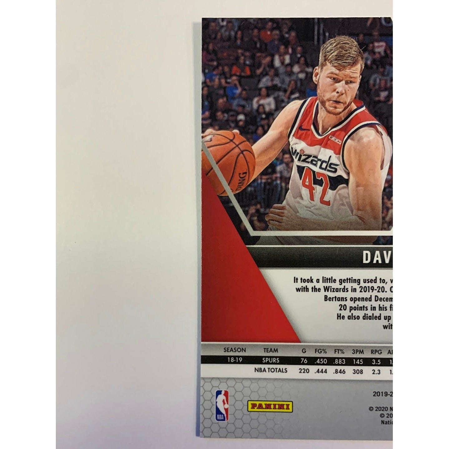 2019-20 Mosaic Davis Bertans Gold Wave Prizm