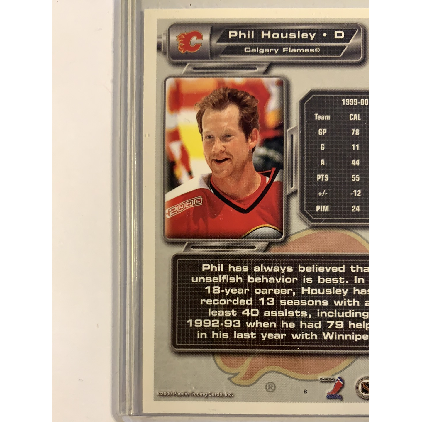 2000-01 Pacific Paramount Phil Housley Gold Holo /74 | Local Legends Cards & Collectibles