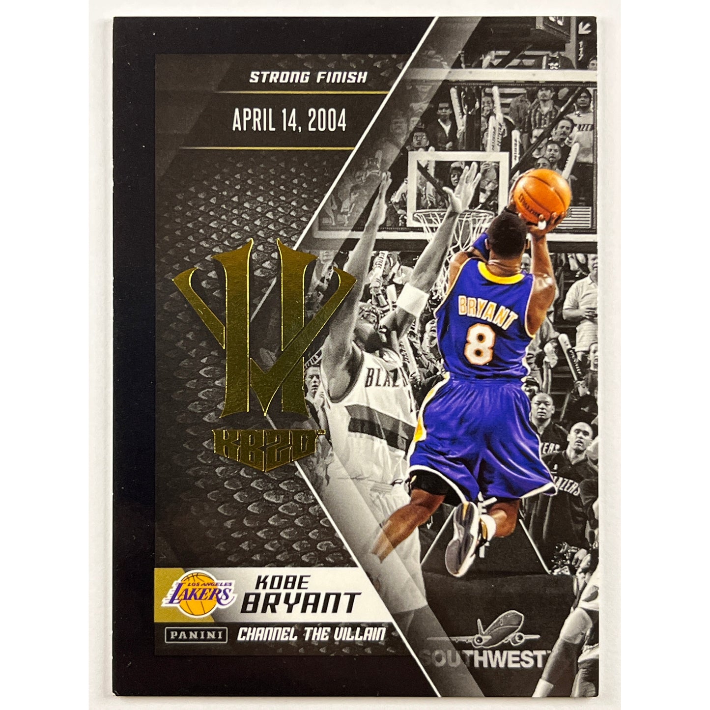 2015-16 Kobe HeroVillain Kobe Bryant Channel The Villain Strong Finish