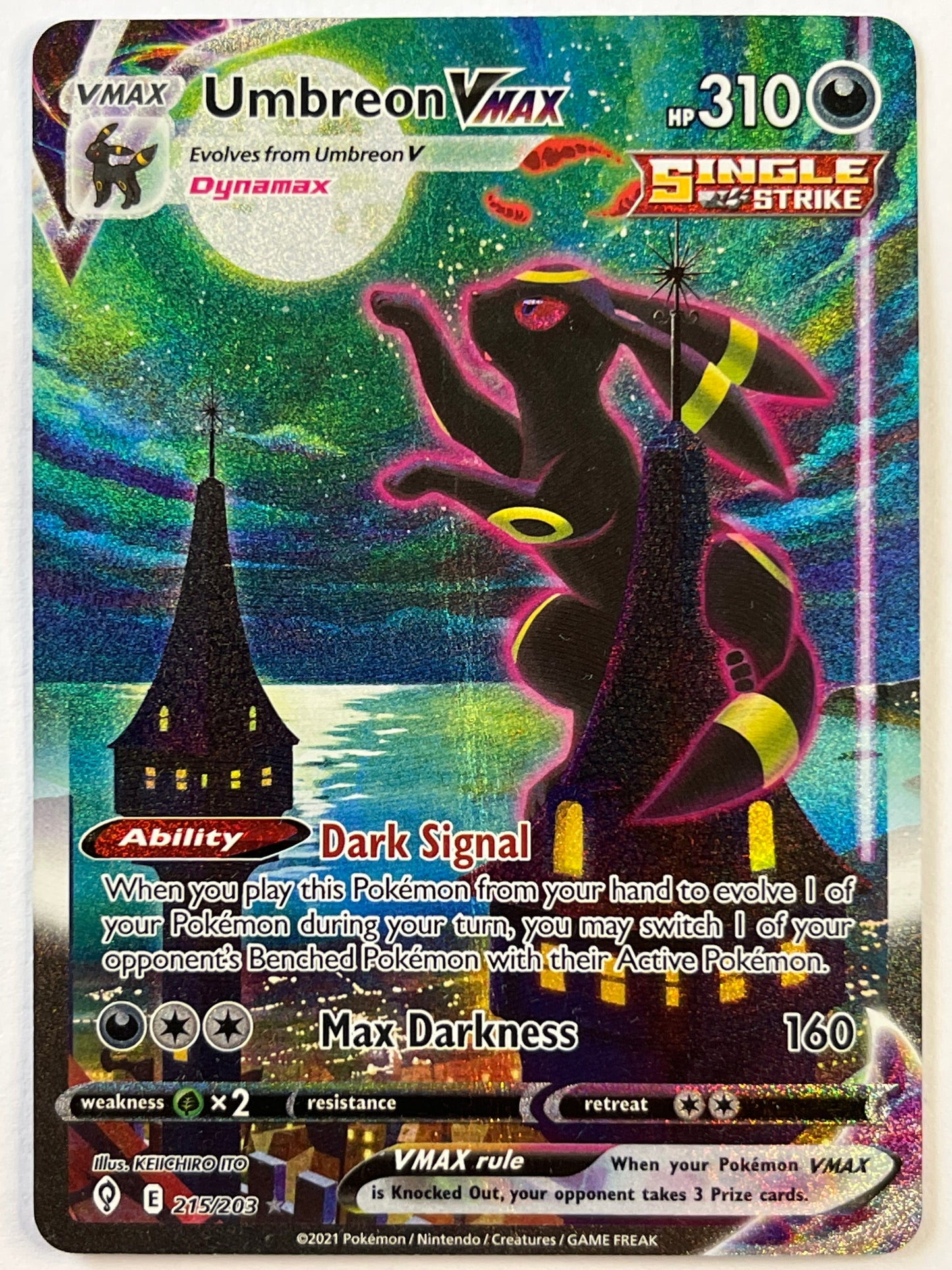 Umbreon VMAX Holo Alt Art Secret Rare 215/203