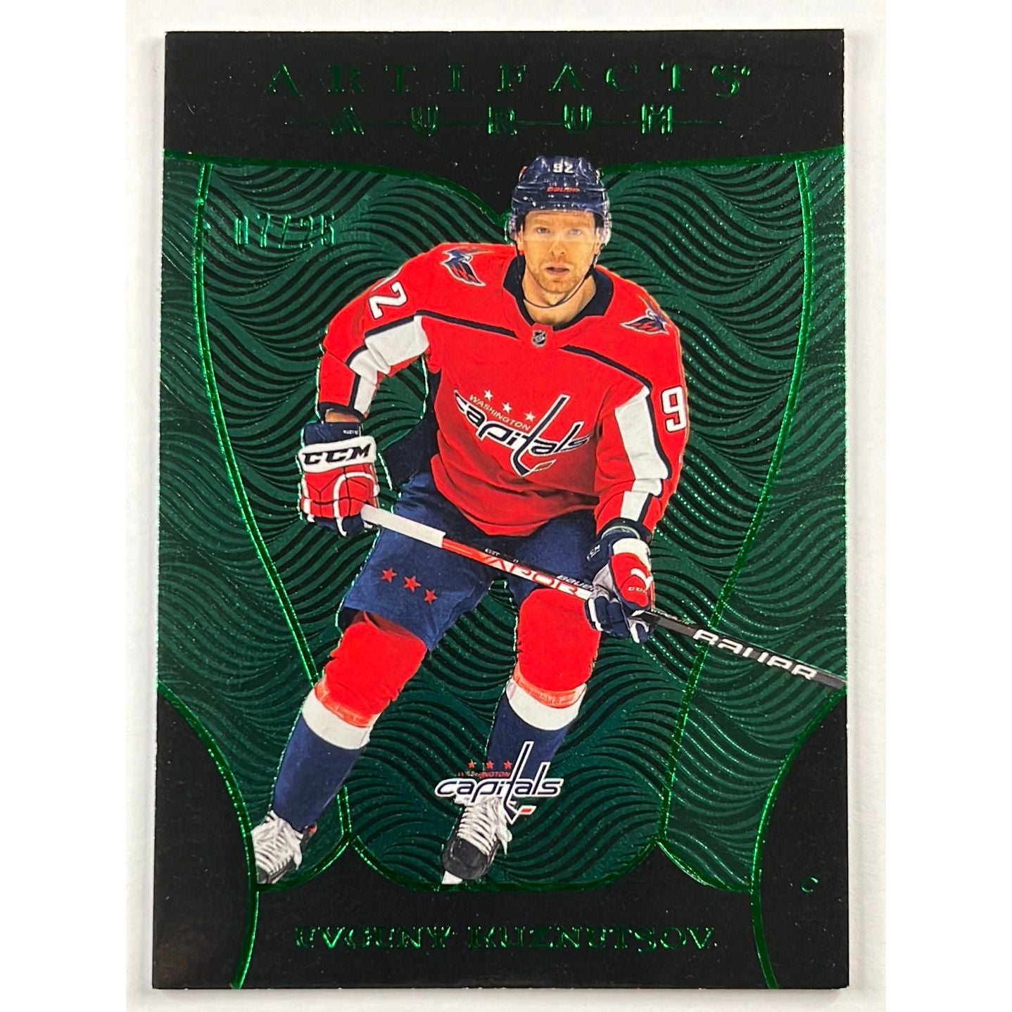 2022-23 Artifacts Evgeny Kuznetsov Green Aurum /25