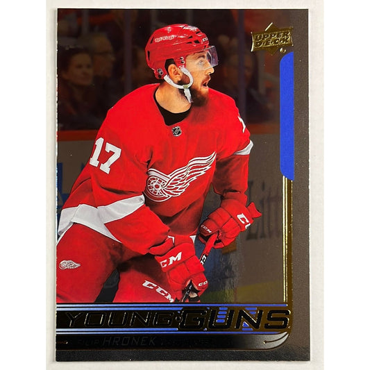 2018-19 Series 1 Filip Hronek Young Guns Silver Foil