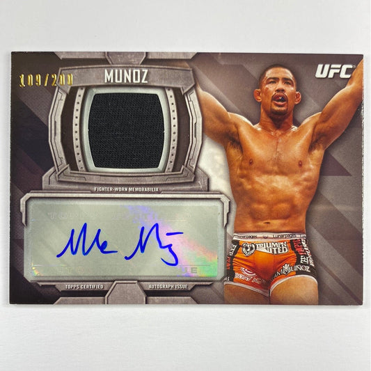 2014 Topps Knockout Mark Munoz Auto Relic /200