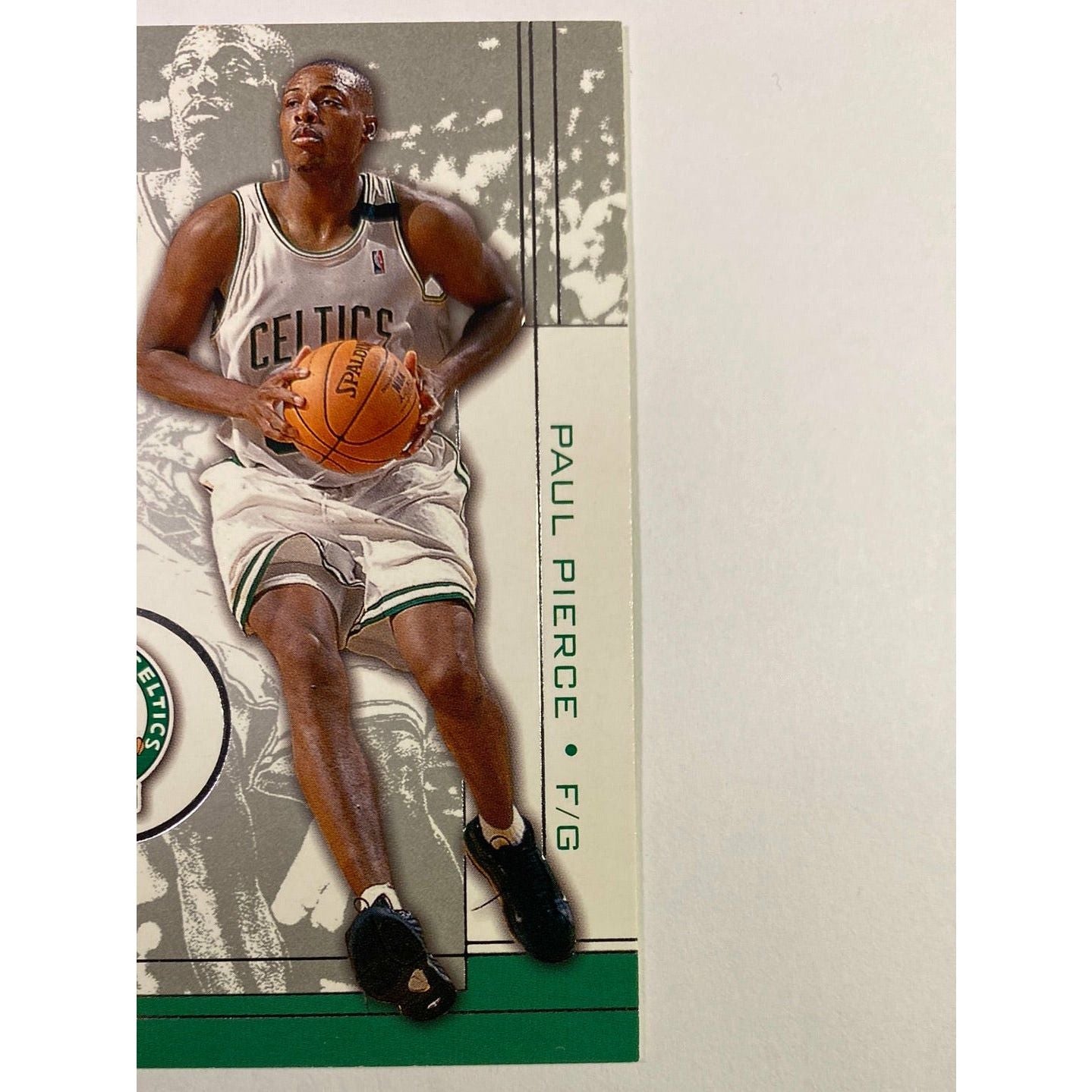 2001-02 Fleer Exclusive Paul Pierce