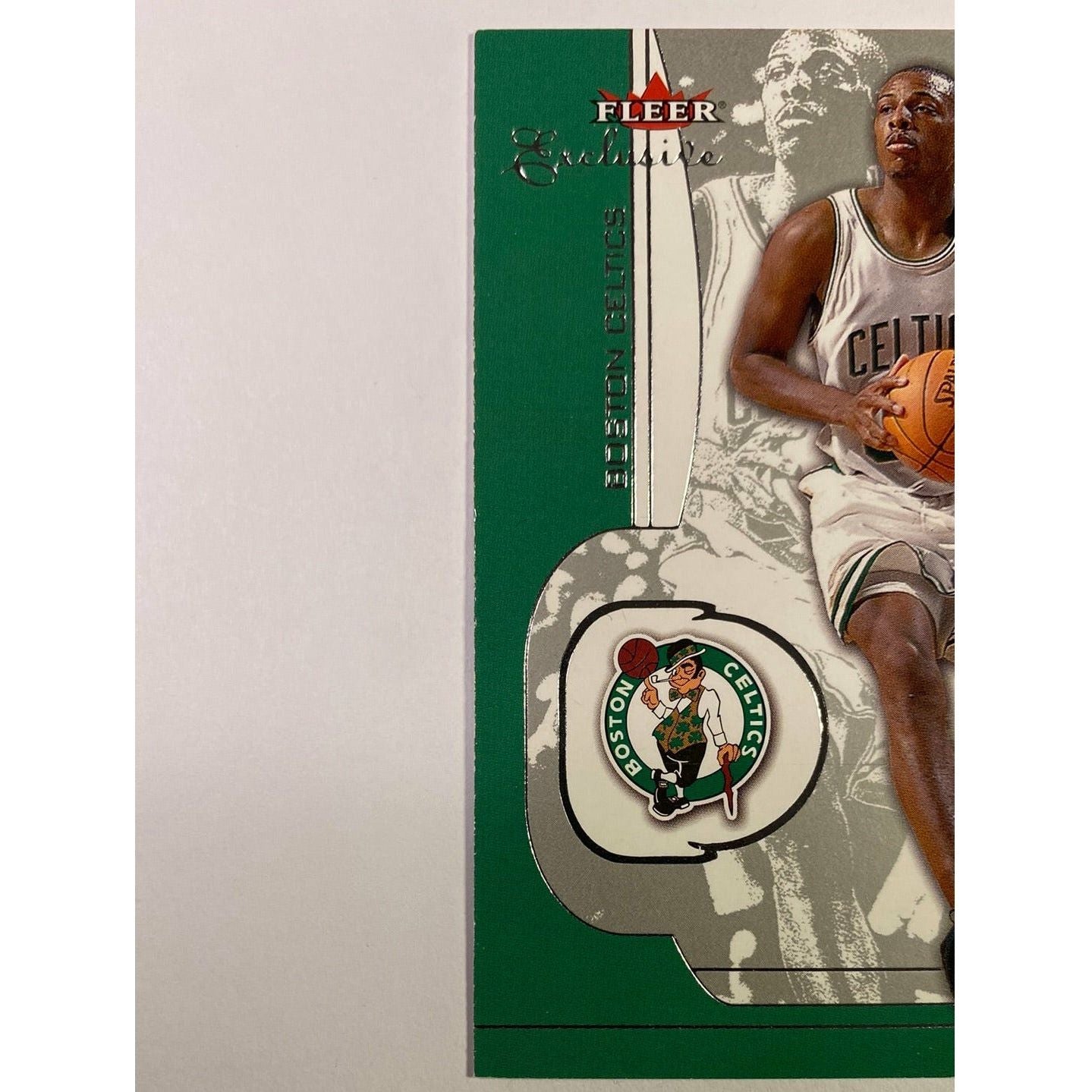 2001-02 Fleer Exclusive Paul Pierce