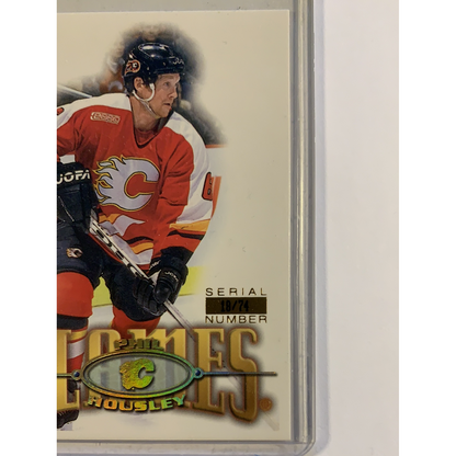  2000-01 Pacific Paramount Phil Housley Gold Holo /74  Local Legends Cards & Collectibles