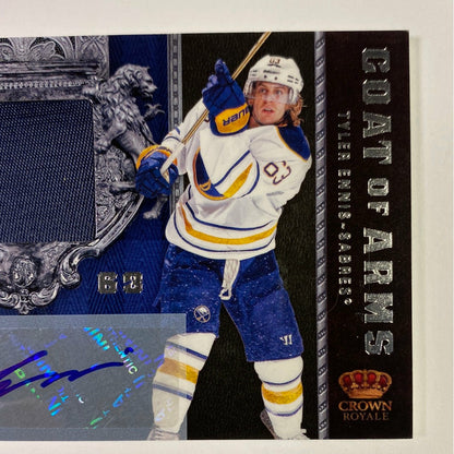 2011-12 Crown Royale Tyler Ennis Coat of Arms Patch Auto /10