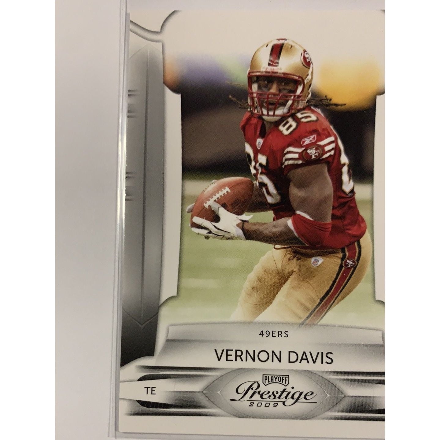  2009 Panini Vernon Davis Base #84  Local Legends Cards & Collectibles