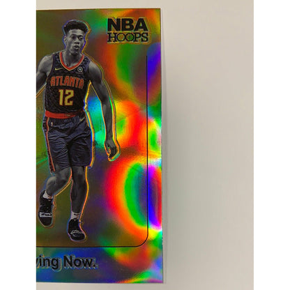 2019-20 Hoops Premium Stock De’Andre Hunter Arriving Now Gold Refractor